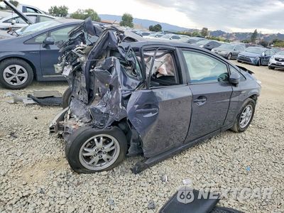 Trzecie zdjęcie samochodu z tyłu: 2011 TOYOTA PRIUS THREE VIN:JTDKN3DU7B0289258 - miniatura