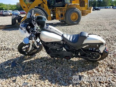 Trzecie zdjęcie samochodu z tyłu: 2026 HARLEY-DAVIDSON FXLRST VIN:1HD1YXA13TB030114 - miniatura