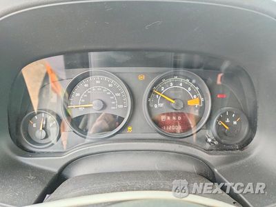 Zdjęcie 9 z 13 samochodu: 2014 JEEP PATRIOT LATITUDE VIN:1C4NJPFA8ED890842 - miniatura