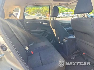 Zdjęcie 10 z 12 samochodu: 2016 HONDA FIT EX VIN:JHMGK5H72GX037557 - miniatura