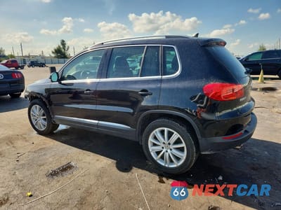 Drugie zdjęcie samochodu z przodu: 2013 VOLKSWAGEN TIGUAN S VIN:WVGAV3AX8DW600900 - miniatura
