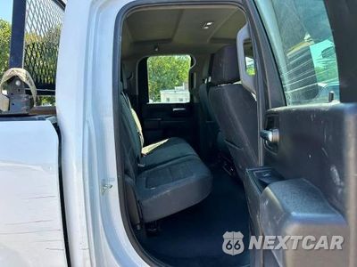 Zdjęcie 6 z 10 samochodu: 2022 CHEVROLET SILVERADO K2500 HEAVY DUTY VIN:1GC5YLE77NF293986 - miniatura