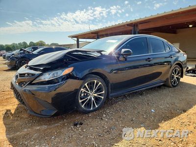 2020 TOYOTA CAMRY SE 4T1G11AK3LU957281 - główne zdjęcie licytacji z USA - miniatura