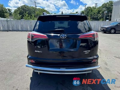Zdjęcie 9 z 12 samochodu: 2018 TOYOTA RAV4 LIMITED VIN:2T3DFREV9JW798889 - miniatura