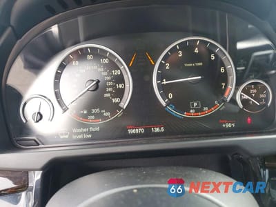 Zdjęcie 9 z 13 samochodu: 2014 BMW X5 XDRIVE35I VIN:5UXKR0C59E0K50414 - miniatura