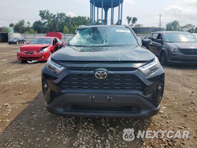 Piąte zdjęcie samochodu w środku: 2025 TOYOTA RAV4 XLE PREMIUM VIN:2T3A1RFV5SW629308 - miniatura