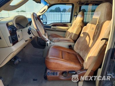 Zdjęcie 7 z 12 samochodu: 2006 FORD F350 SUPER DUTY VIN:1FTWW33P76ED04943 - miniatura