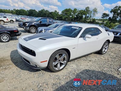 2015 DODGE CHALLENGER SXT 2C3CDZAT3FH702305 - główne zdjęcie licytacji z USA - miniatura