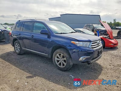 Czwarte zdjęcie samochodu z boku: 2013 TOYOTA HIGHLANDER SE VIN:5TDBK3EHXDS200583 - miniatura