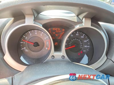 Zdjęcie 9 z 13 samochodu: 2011 NISSAN JUKE S VIN:JN8AF5MV3BT013076 - miniatura