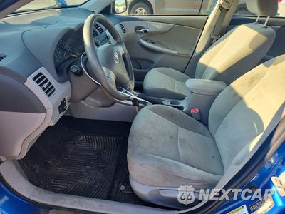 Zdjęcie 7 z 12 samochodu: 2010 TOYOTA COROLLA LE VIN:2T1BU4EE5AC352765 - miniatura