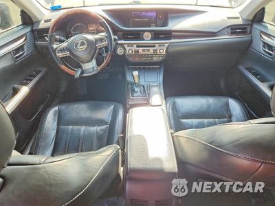 Zdjęcie 8 z 12 samochodu: 2017 LEXUS ES 350 VIN:58ABK1GG2HU079157 - miniatura