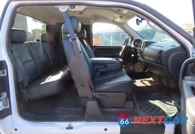 Zdjęcie 6 z 10 samochodu: 2011 GMC SIERRA K2500 SLE VIN:1GT220CG9BZ350933 - miniatura