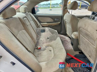 Zdjęcie 10 z 12 samochodu: 2004 HYUNDAI SONATA GLS VIN:KMHWF35H04A007650 - miniatura