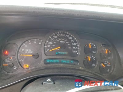 Zdjęcie 9 z 12 samochodu: 2003 CHEVROLET SILVERADO K2500 HEAVY DUTY VIN:1GCHK29U73E344625 - miniatura