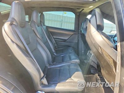 Zdjęcie 11 z 13 samochodu: 2016 TESLA MODEL X VIN:5YJXCAE25GF001792 - miniatura
