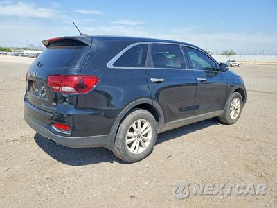 Trzecie zdjęcie samochodu z tyłu: 2019 KIA SORENTO L VIN:5XYPG4A38KG519868 - miniatura
