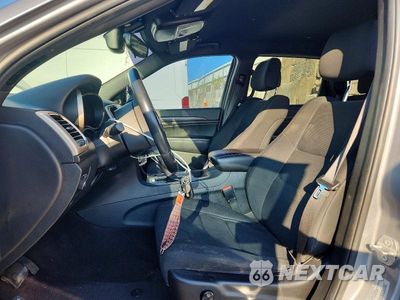 Zdjęcie 7 z 13 samochodu: 2017 JEEP GRAND CHEROKEE LAREDO VIN:1C4RJFAG3HC772733 - miniatura