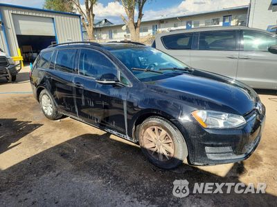 Czwarte zdjęcie samochodu z boku: 2017 VOLKSWAGEN GOLF SPORTWAGEN S VIN:3VWC17AU0HM501724 - miniatura