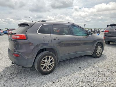 Trzecie zdjęcie samochodu z tyłu: 2017 JEEP CHEROKEE LATITUDE VIN:1C4PJLCB7HW522689 - miniatura