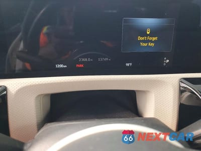 Zdjęcie 9 z 12 samochodu: 2025 MERCEDES-BENZ CLA 250 4MATIC VIN:W1K5J4HB4SN506703 - miniatura