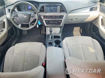 Zdjęcie 8 z 12 samochodu: 2017 HYUNDAI SONATA SPORT VIN:5NPE34AF6HH555489 - miniatura