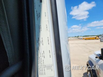 Zdjęcie 13 z 14 samochodu: 2024 VOLVO VNL SEMI TRUCK VIN:4V4NC9EH7RN634992 - miniatura