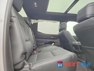 Zdjęcie 10 z 12 samochodu: 2025 TOYOTA TUNDRA VIN:5TFWA5DB4SX295999 - miniatura