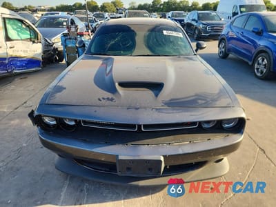 Piąte zdjęcie samochodu w środku: 2022 DODGE CHALLENGER R/T VIN:2C3CDZBTXNH124684 - miniatura