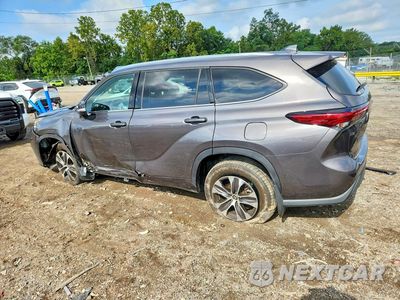 Drugie zdjęcie samochodu z przodu: 2021 TOYOTA HIGHLANDER XLE VIN:5TDGZRBHXMS099439 - miniatura