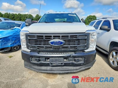 Piąte zdjęcie samochodu w środku: 2026 FORD F250 SUPER DUTY VIN:1FT7W2BA9TED50104 - miniatura