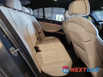 Zdjęcie 10 z 12 samochodu: 2020 BMW 530 I VIN:WBAJR3C00LWW54938 - miniatura