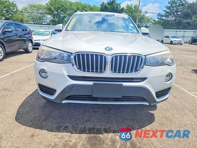 Piąte zdjęcie samochodu w środku: 2015 BMW X3 SDRIVE28I VIN:5UXWZ7C50F0F75855 - miniatura