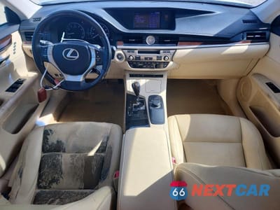Zdjęcie 8 z 12 samochodu: 2013 LEXUS ES 350 VIN:JTHBK1GG1D2081997 - miniatura