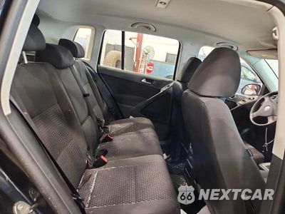 Zdjęcie 11 z 13 samochodu: 2010 VOLKSWAGEN TIGUAN S VIN:WVGAV7AX4AW526121 - miniatura