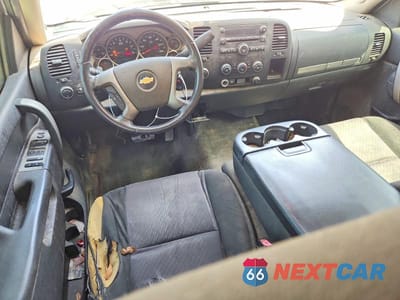 Zdjęcie 8 z 12 samochodu: 2011 CHEVROLET SILVERADO K1500 LT VIN:3GCPKSEA7BG139160 - miniatura