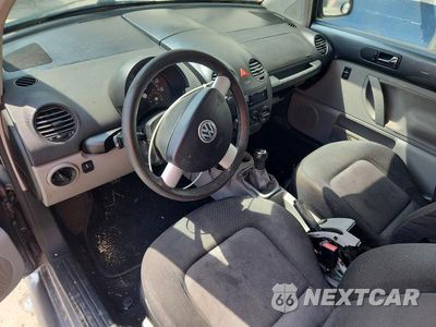 Zdjęcie 8 z 12 samochodu: 2004 VOLKSWAGEN NEW BEETLE GLS VIN:3VWCK31C44M412343 - miniatura