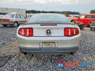Zdjęcie 6 z 12 samochodu: 2011 FORD MUSTANG VIN:1ZVBP8AM1B5149086 - miniatura