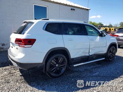 Trzecie zdjęcie samochodu z tyłu: 2018 VOLKSWAGEN ATLAS SEL PREMIUM VIN:1V2NR2CA7JC560642 - miniatura