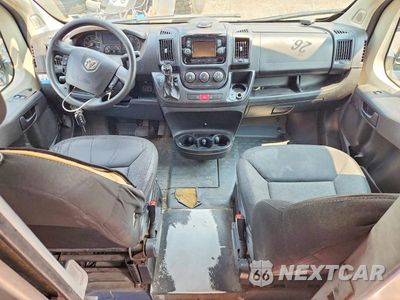 Zdjęcie 8 z 13 samochodu: 2021 RAM PROMASTER 3500 DELIVERY VAN VIN:3C6MRVJG7ME544564 - miniatura