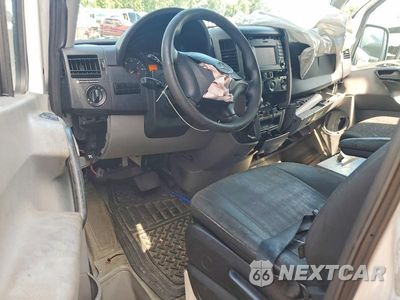 Zdjęcie 8 z 13 samochodu: 2016 MERCEDES-BENZ SPRINTER 2500 VIN:WD3PE7DDXGP183764 - miniatura