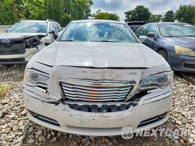 Piąte zdjęcie samochodu w środku: 2014 CHRYSLER 300C VIN:2C3CCAEG1EH161903 - miniatura