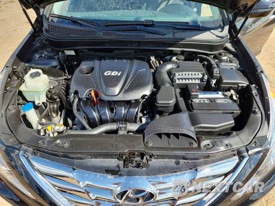 Zdjęcie 11 z 12 samochodu: 2013 HYUNDAI SONATA SE VIN:5NPEC4ACXDH775847 - miniatura