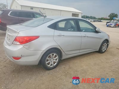 Trzecie zdjęcie samochodu z tyłu: 2013 HYUNDAI ACCENT GLS VIN:KMHCT4AE3DU335639 - miniatura
