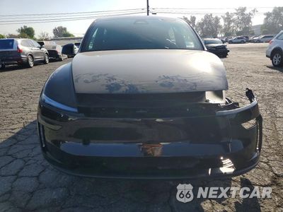Piąte zdjęcie samochodu w środku: 2026 TESLA MODEL Y VIN:7SAYGAEEXTF693998 - miniatura