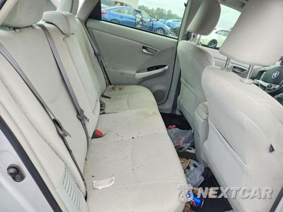 Zdjęcie 10 z 12 samochodu: 2015 TOYOTA PRIUS TWO VIN:JTDKN3DU9F2000598 - miniatura