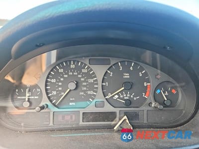 Zdjęcie 9 z 12 samochodu: 2001 BMW 325 I VIN:WBAAV33491FU94327 - miniatura