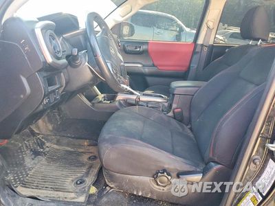 Zdjęcie 7 z 12 samochodu: 2019 TOYOTA TACOMA VIN:5TFAX5GN3KX158521 - miniatura