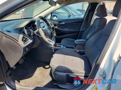 Zdjęcie 7 z 12 samochodu: 2017 CHEVROLET CRUZE LT VIN:1G1BE5SM6H7204174 - miniatura