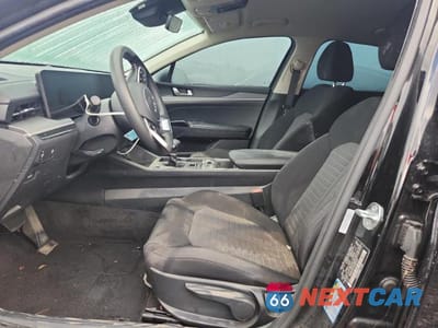 Zdjęcie 7 z 12 samochodu: 2025 KIA K5 LXS VIN:KNAG24J72S5325781 - miniatura